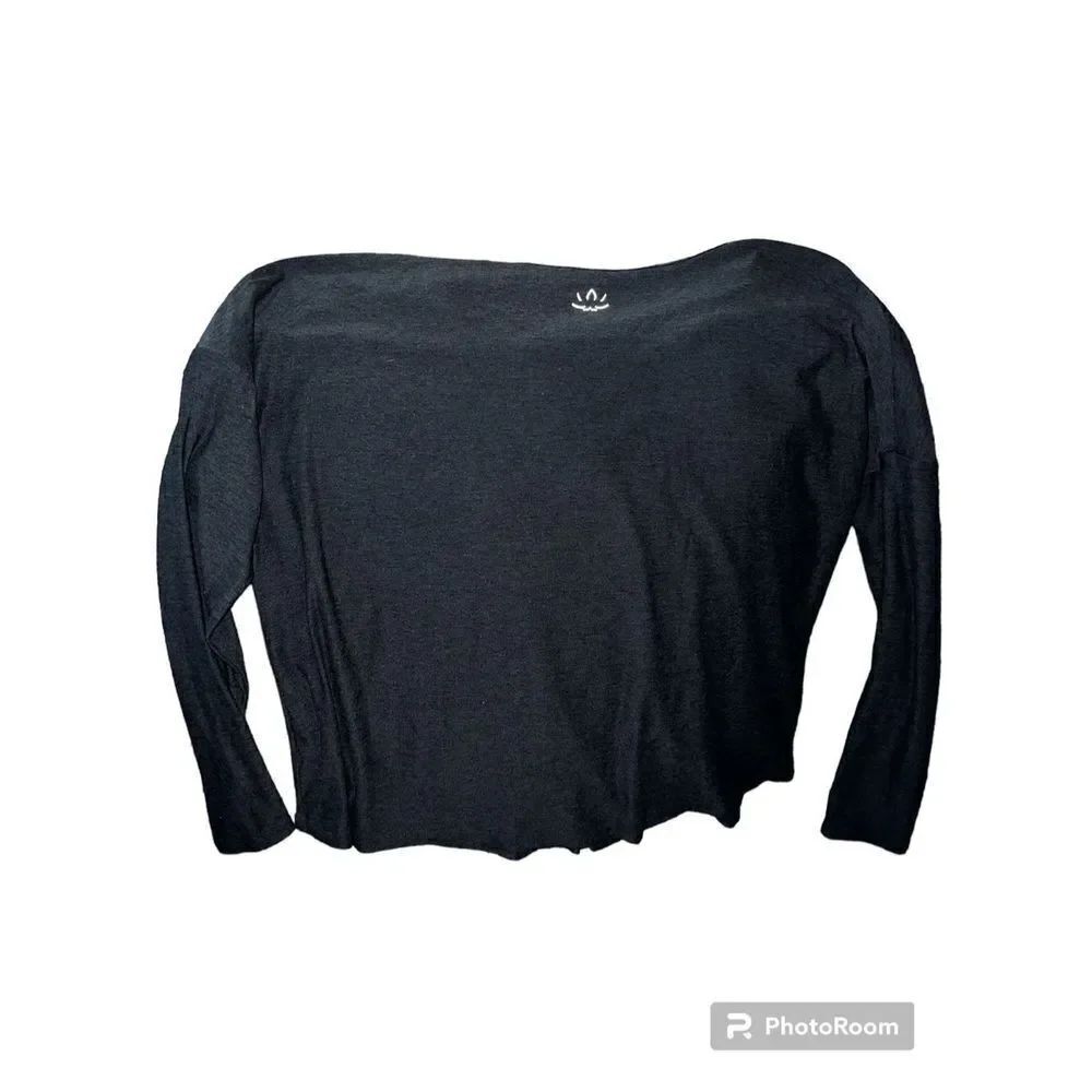 ✨BEYOND YOGA
Morning Light Cropped Pullover✨ - Picture 5 of 6